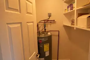 16 Cleveland Pl, Gloucester, MA 01930 - Photo 7