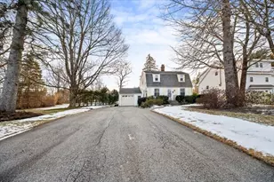 62 School St, Auburn, MA 01501 - Photo 5