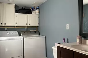 479 E 6th St, Boston, MA 02127 - Photo 5