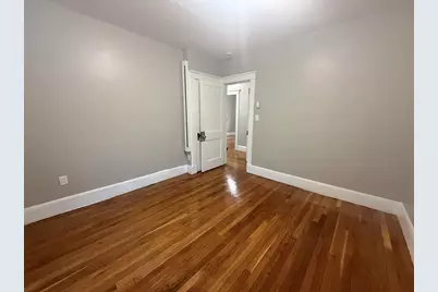 135-137 Lawton Ave #6, Lynn, MA 01902 - Photo 5