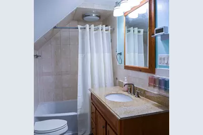 186 Powell St, Lowell, MA 01851 - Photo 39