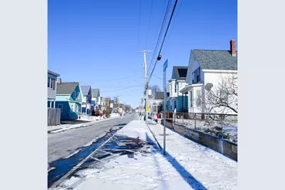 186 Powell St, Lowell, MA 01851 - Photo 9