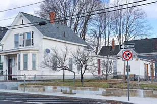 186 Powell St, Lowell, MA 01851 - Photo 3