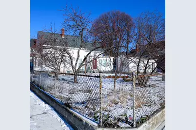 186 Powell St, Lowell, MA 01851 - Photo 7