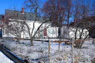 186 Powell St, Lowell, MA 01851 - Photo 7