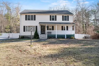 198 Elm St, Pembroke, MA 02359 - Photo 3