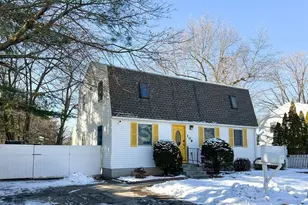 108 Barre St, Springfield, MA 01119 - Photo 1