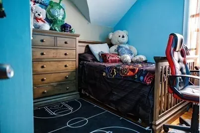 55 Kennedy St, Fall River, MA 02721 - Photo 17