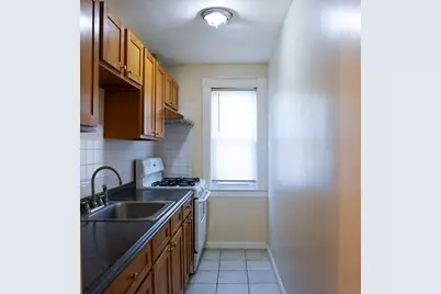 80 Viola St #1, Lowell, MA 01851 - Photo 9