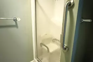 10 Indian Point Rd, Webster, MA 01570 - Photo 33