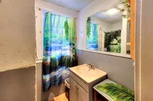 60 Fruit St, Worcester, MA 01609 - Photo 13