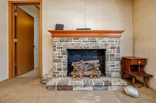 56 Nijal Ct, Fitchburg, MA 01420 - Photo 9