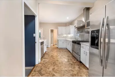 1073 New Boston Rd, Fall River, MA 02720 - Photo 17