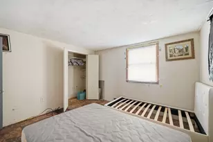 26 Vernon St, Holyoke, MA 01040 - Photo 13