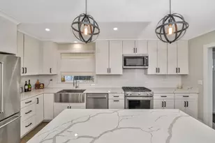 54 Williams Ave, Boston, MA 02136 - Photo 13