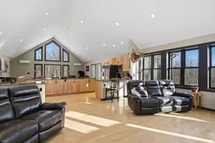 221 Bailey Rd, Lanesborough, MA 01237 - Photo 9