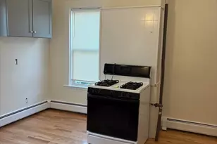 11 Hatch St, Everett, MA 02149 - Photo 11