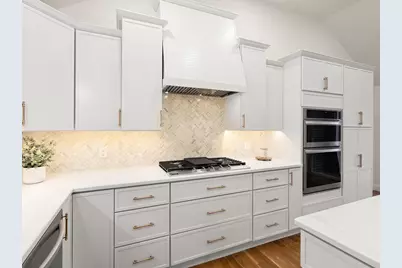 78 Wood Ave, East Longmeadow, MA 01028 - Photo 9