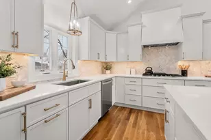 78 Wood Ave, East Longmeadow, MA 01028 - Photo 5