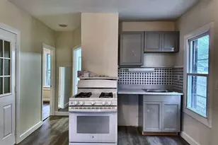 30-32 Stanley, Lowell, MA 01850 - Photo 5