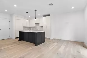 33 A St, Boston, MA 02127 - Photo 3