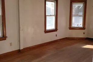 33 Lansing Pl, Springfield, MA 01108 - Photo 5