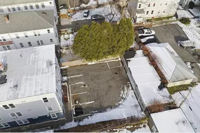 17 Fairbanks St, Worcester, MA 01610 - Photo 37