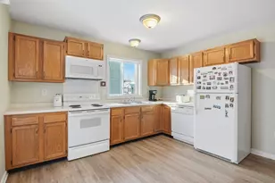 56 Wigwam Hill Dr, Worcester, MA 01605 - Photo 3