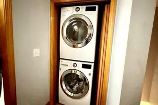 61 Tracey St, Peabody, MA 01961 - Photo 9