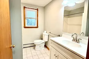 61 Tracey St, Peabody, MA 01961 - Photo 5