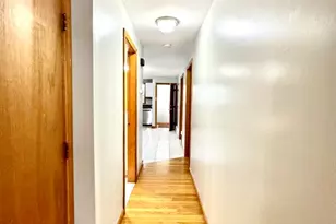 61 Tracey St, Peabody, MA 01961 - Photo 3