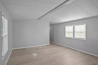 548 Kenyon Avenue #4, Attleboro, MA 02703 - Photo 5