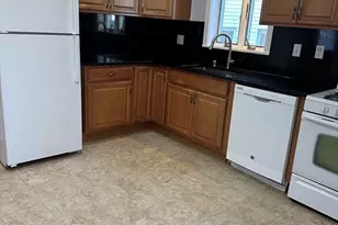 698 Main St, Wakefield, MA 01880 - Photo 9