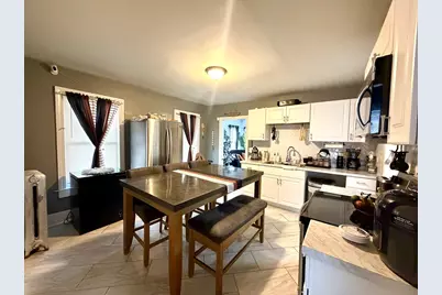 107 Tyler St, Springfield, MA 01109 - Photo 31