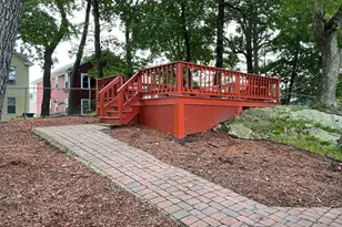 8 Violet St, Boston, MA 02126 - Photo 25