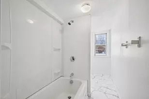 43 Pleasant St, Fitchburg, MA 01420 - Photo 11