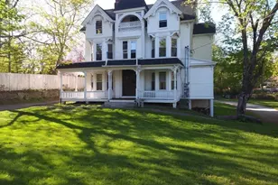 21 Pleasant St, Upton, MA 01568 - Photo 1