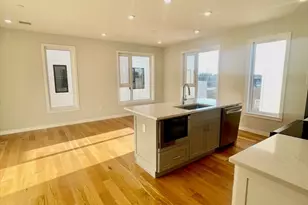 267 Old Colony Ave, Boston, MA 02127 - Photo 3