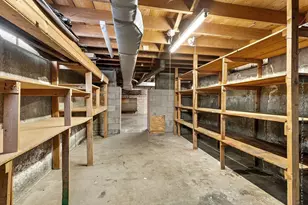 202 Florence St, Leominster, MA 01453 - Photo 35