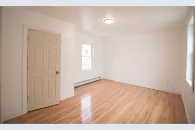 54 Willow St, Lowell, MA 01852 - Photo 13