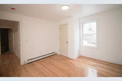 54 Willow St, Lowell, MA 01852 - Photo 19