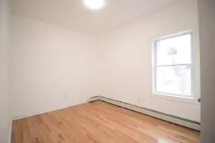 58 Willow St, Lowell, MA 01852 - Photo 17