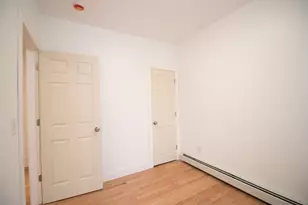 58 Willow St, Lowell, MA 01852 - Photo 9