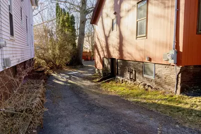 38 Park St, Webster, MA 01570 - Photo 5