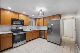 10 Royal Dane Dr, Marshfield, MA 02050 - Photo 3