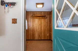 475 Ludlow St, Fall River, MA 02721 - Photo 11