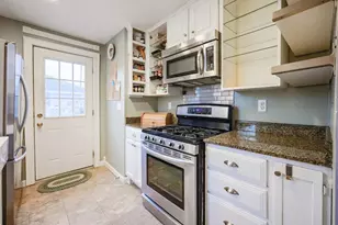 4 Roosevelt St, Wareham, MA 02571 - Photo 5