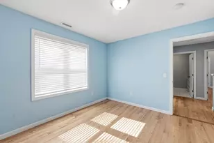 129 Quinapoxet St, Holden, MA 01522 - Photo 31