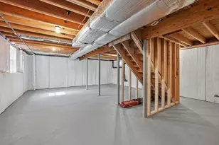 129 Quinapoxet St, Holden, MA 01522 - Photo 39