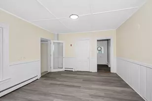 32 Crystal Ave, Derry, NH 03038 - Photo 13